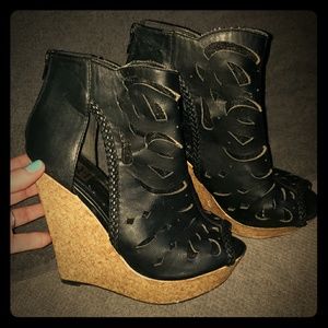Black heeled wedges